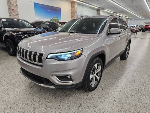 2019 Jeep Cherokee 1