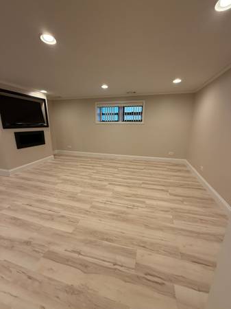 $1,500 / 1br - Update / luxury quality 1 bed plus den and W/D in unit!  Ravenswood! (Ravenswood Chicago)63960010585346123