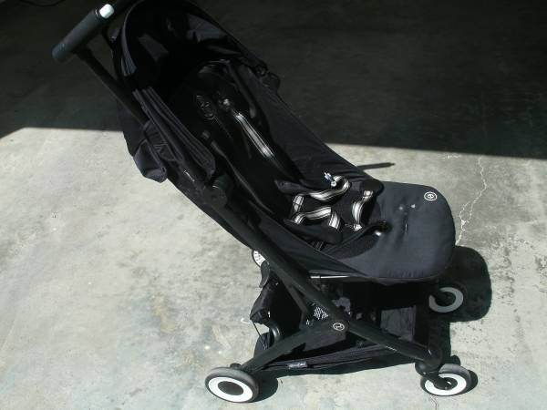 Libelle stroller and Mompush stroller 1