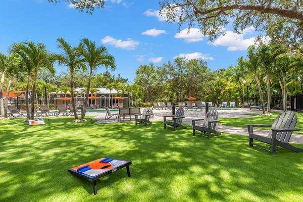 $1,499 / 1br - 656ft2 - 1bd 1ba, Breakfast Bar - select units, Pantry (7887 N Lockwood Ridge Rd , Sarasota, FL)63791154603521124