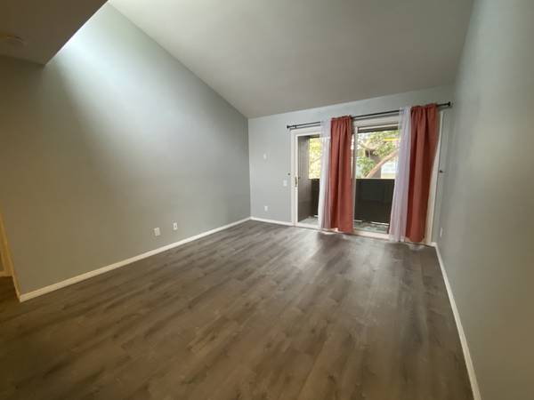 $2,300 / 2br - 784ft2 - Move-In Ready 2BR Near I-15/163/8 – Parking, Gym, Clubhouse (Serra Mesa)64037390183810122