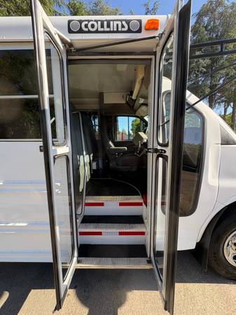 2007 Chevrolet EXPRESS 3500 33K.MI.15PASS.CUTAWAY - Photo 15