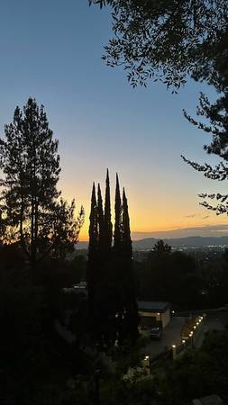 3 ROOMS IN 4 BEDROOM HOUSE FOR LEASE 1