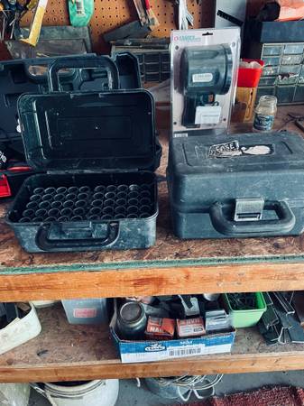 Storage/carry 4 boxes maximum 1