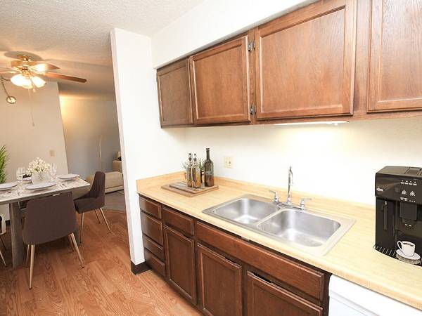 $1,115 / 2br - 1056ft2 - At Last, A Place To Call Home! (2300 Indian Hills Drive, Sioux City, IA)63846412651521120