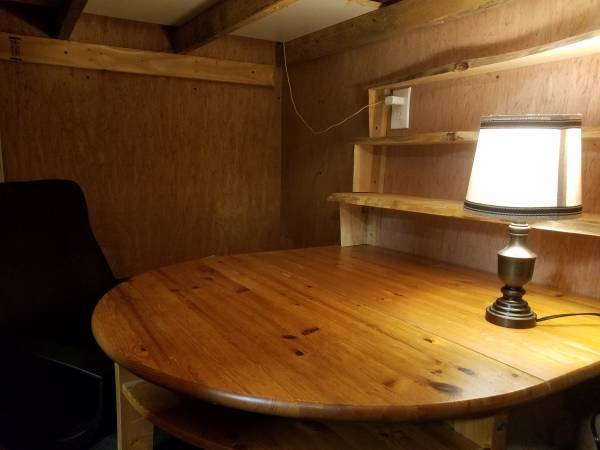 $900 / 1hab - 100ft2 - Lugar rústico y tranquilo en el bosque - Habitación en garaje Posible intercambio (Woodinville rural)63688278167683122
