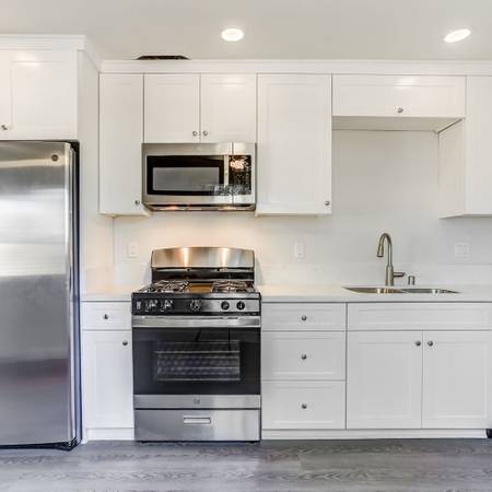 $2,495 / 2br - 754ft2 - Modern & Beautiful! 2-Bedroom, 1-Bathroom Apartment with Private Patio (Escondido)63845974194689120