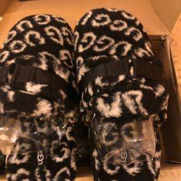UGG Fluff It Pop Slippers Black/White (Unworn) Size 10 Men's 1