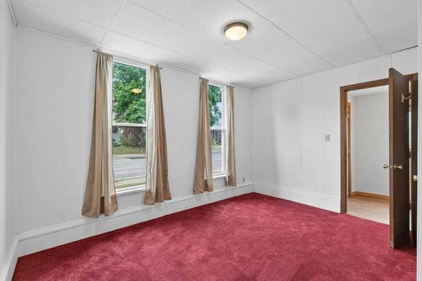 $970 / 2br - Beautifully Maintained 2 Bedroom 1 Bath Home – Must See (Minneapolis, MN)63797857200643124