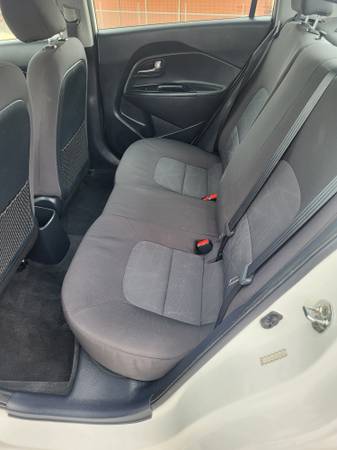 2017 Kia Rio Lx.    85k mi - $5,400 (Long Beach)63441175331841122