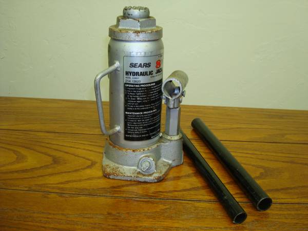 BOTTLE JACK 1
