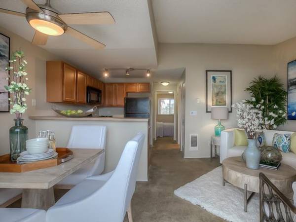 $2,122 / 2br - 853ft2 - Move In Today!!! (2020 Lake Heights Dr, Everett WA, 98204)63688443522947120
