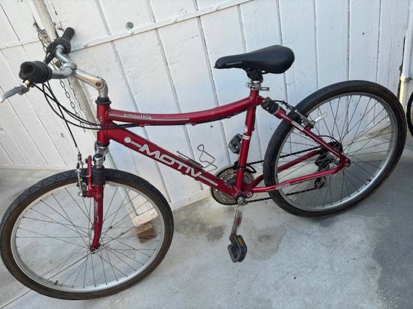 26'' Motiv smoothie AL. frame 21 speed $45 1