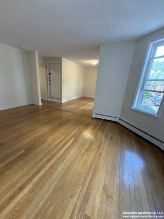 $3,295 / 2br - *BROOKLINE-TAPPAN ST-NO BROKER FEE; CLOSE TO BEACON ST, GREEN LINE, BC (Cleveland Circle)63931250252931123