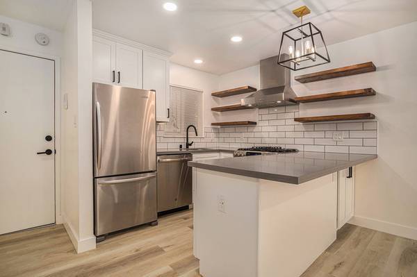 $800 VERY NICE studio apartment in New York (New York)64023717135235122
