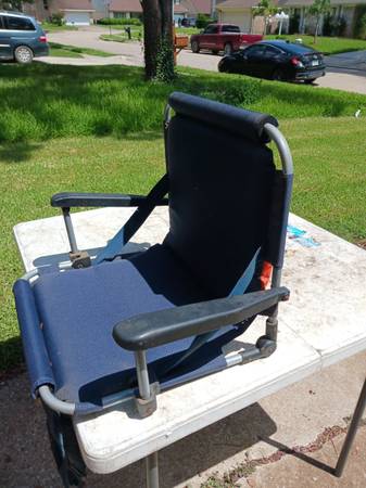 Vintage Stadium Seat - $17 (Houston)62943197535233121