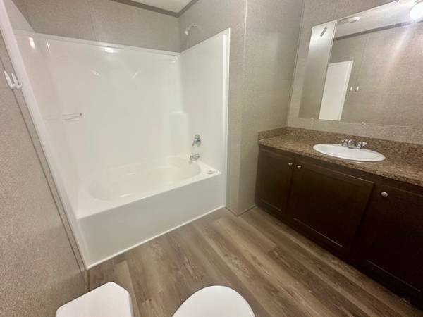 $1,399 / 3br - 1300ft2 - Spacious 3 bedroom 2 bath Home! Unit 115 (Groveland Manor)63937877329282124