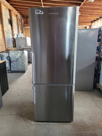 Blomberg 27 1/2" Wide Counter Depth Fridge 1