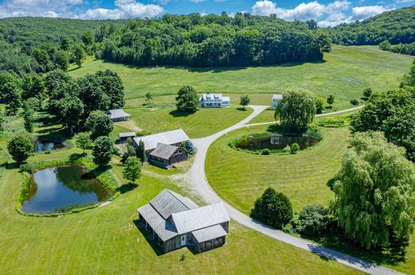 An estate for the most discerning of rental
$1,350
West Rupert, VT An estate for the most discerning of rental
$1,350
West Rupert, VT