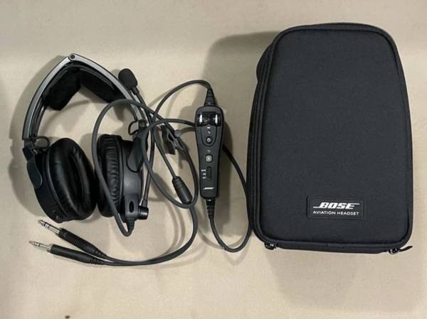 Bose A20 Aviation Headset 1