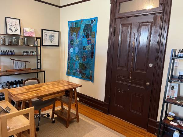 $440 Office Sublet for Healing Arts (asheville)64029207553283121