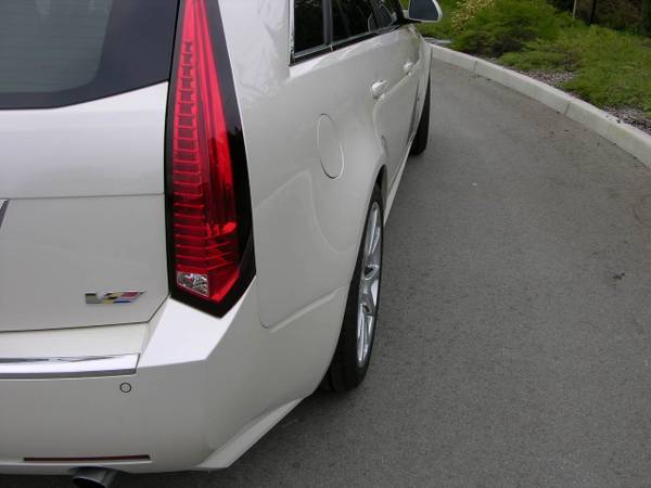 2012 Cadillac_ CTS-V_WAGON - $53 (santa clara)63470225642627124