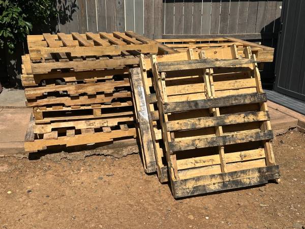 $5 EACH Wood Pallets - Wooden Pallet 1