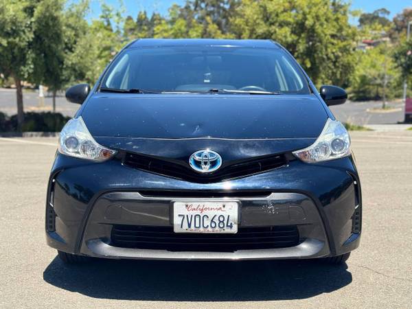 2017 Toyota Prius V Híbrido con título limpio AHORRADOR DE GASOLINA CÁMARA DE REVERSA - $8,900 (Hayward)63654698093697121