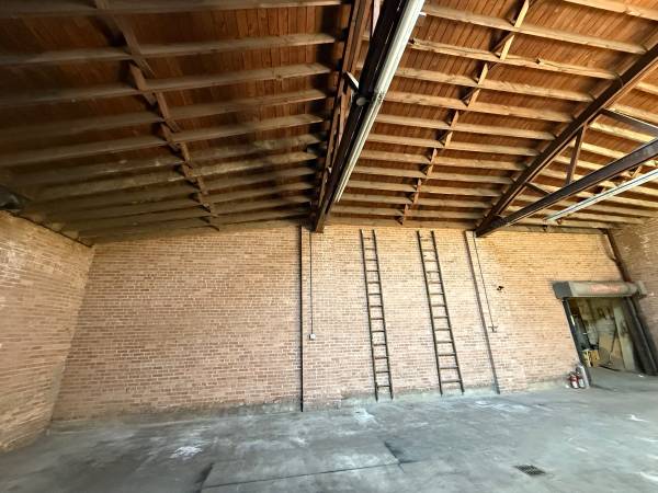 $7,200 / 5000ft2 - Storefront with warehouse (Oak park)63918533111939120