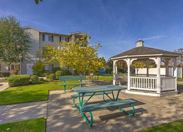 Balcony, Online Payments Available, Controlled Access/Gated 1