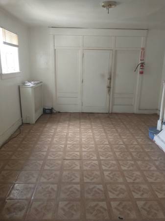 $145 / 1br - Affordable & Large Sized Room  - $145/Week - All Utilities Included! (Philadelphia)63666799560065122