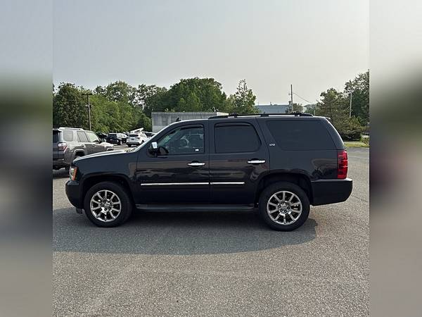 2012 Chevrolet Tahoe 4WD 4dr 1500 LTZ - $12900.0063618089859585124