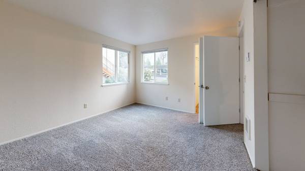 $1,445 / 1br - 619ft2 - ¡UN MES GRATIS! Unidad de 1 dormitorio en esquina del 2.º piso lista desde hoy (1645 ne 20th ST, Gresham OR)63820824473219123