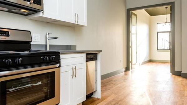 $3,500 / 3br - Renovated sunny 3bed in prime Bushwick +a/c+dishwasher+laundry (Bushwick @ Dekalb L + Knickerbocker M)63788783967875121