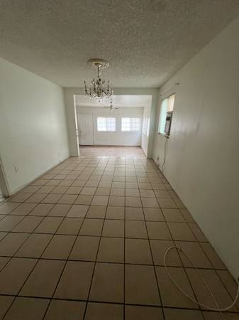 $2,800 / 2br - Casa en alquiler Montebello dúplex de 2 habitaciones PATIO TRASERO GRANDE (Montebello)63863894871299121