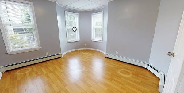 $1,050 / 3br - Room for Rent | 218 Western Avenue Unit 3 | Available Now (Cambridge)63828265233153123