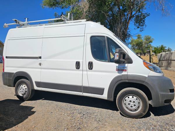 Promaster van 1