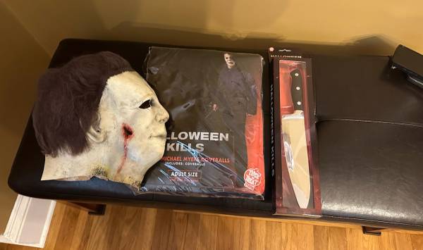 Halloween Kills Costume Complete *** NEW*** 1