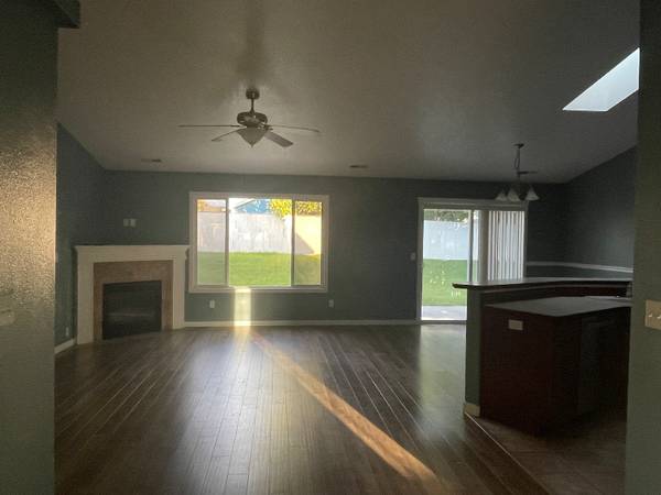$2000.00 / 3br - 1346ft2 - One story house64000757896193123