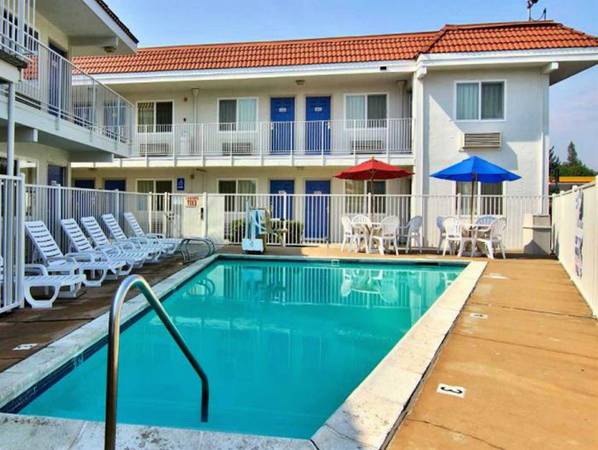 $399 / 1br - FLAT WEEKLY RATE in Sacramento - Furnished, WiFi, Pool, Fresh Sheets! (Natomas & Smf Airport)63900308468098124