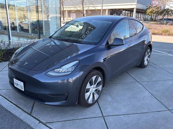 2022 Tesla Model Y Long Range 1