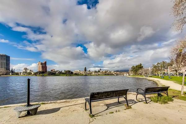 $2,295 / 1br - 850ft2 - Ready to view now! Visit our community today! (Oakland)63861103697537124