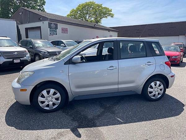 2004 Scion xA Base 4dr Hatchback - $7995.0063484615536897123
