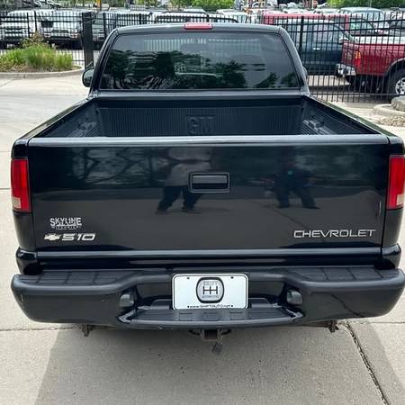 2001 Chevy S10 Pickup 3d 6ft - $8,997 (Lakewood (shiftauto.net))63619958091393123