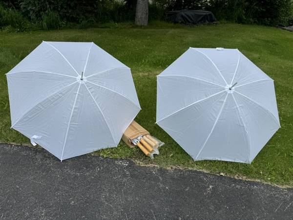 10 Wedding White Umbrellas 1