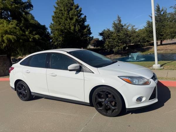 2012 Ford Focus Well maintained daily driver! 1