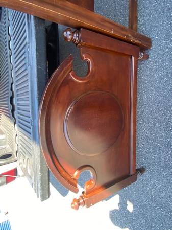 Vintage Twin Bed Headboard And Footboard - $60 (Dawsonville)63470456008961122