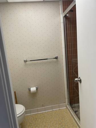 $900 / 2br - 1140ft2 - Master bedroom with priv. bath for rent (Arlington)64040194030209123