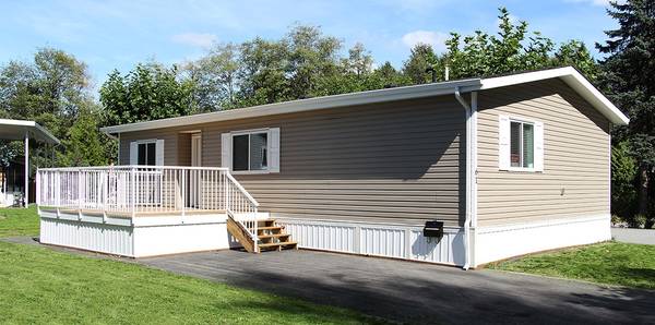 Private driveway, Private decks, Common area landscaping 1