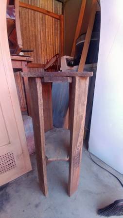Primitive plant stand 1
